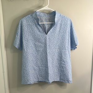 Blue floral top